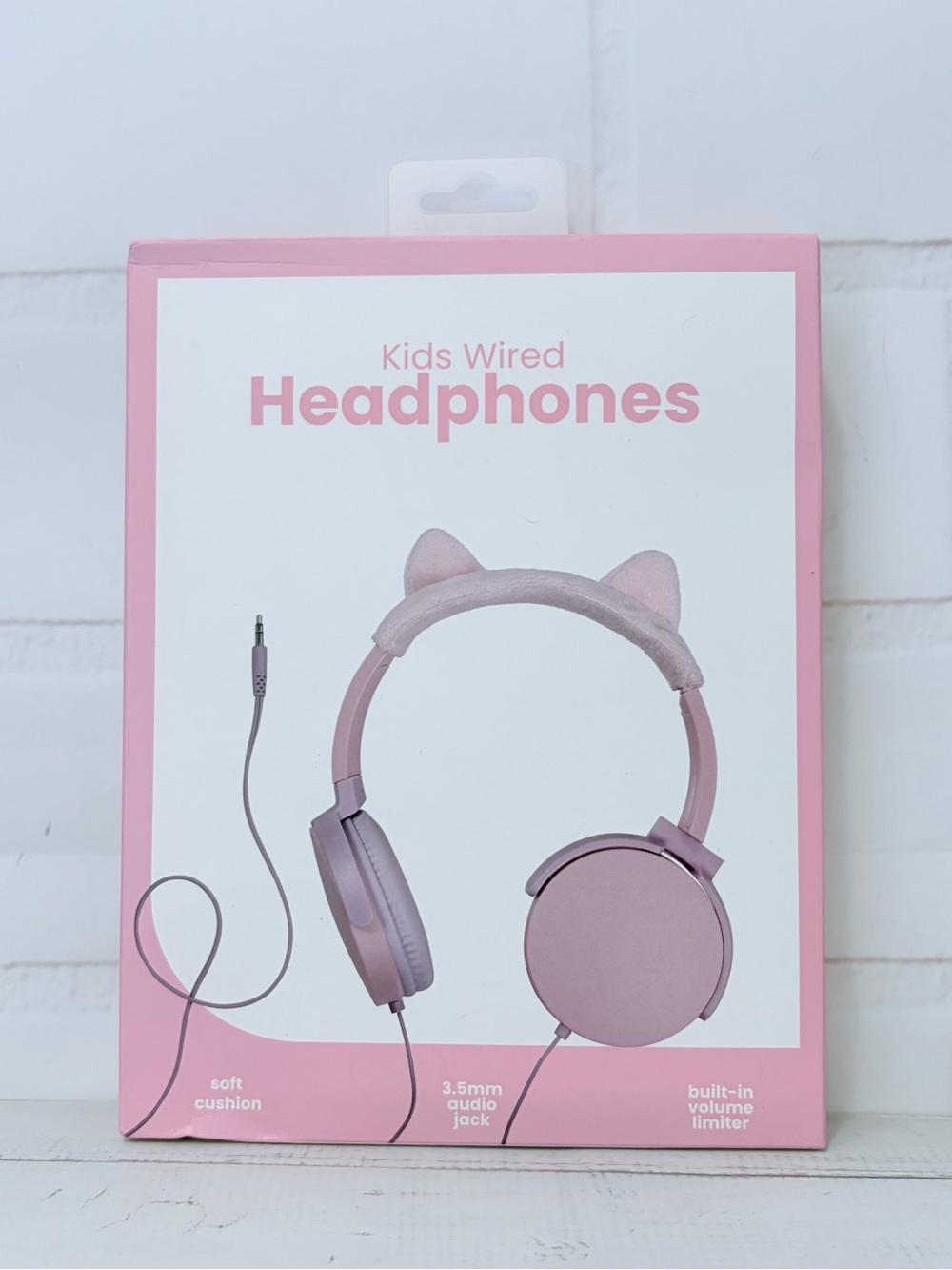Vivitar Kids' Over the Ear Headphones - Cat Ears NIP